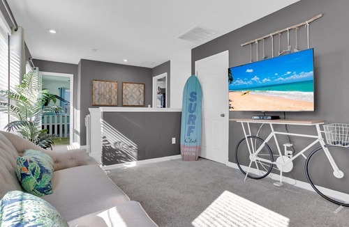 Kissimmee Apartment | 5 Bedroom Townhome 728759 by Houzlet